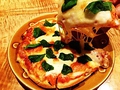 料理メニュー写真 マルゲリータのピタピザ