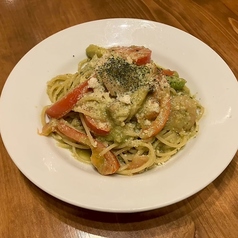 海老とアボカドのジェノベーゼ