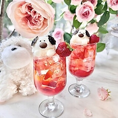 【おとぼけワンちゃんのベリーソーダ付き】7/31~期間限定 Rose & Wans Afternoon Tea