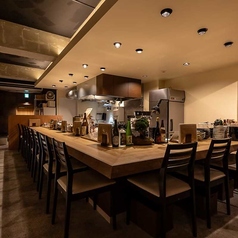 ライブ感溢れるオープンキッチン！