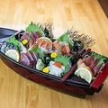 料理メニュー写真 本日鮮魚の刺し盛り　舟盛り