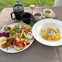 【畑のあるカフェ】身体に優しい農薬不使用の季節野菜