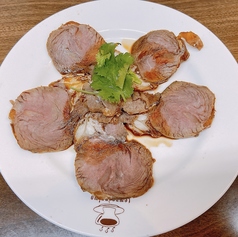 牛肉ソースかけ