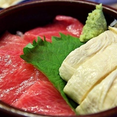 中とろとゆばの丼/鮭とイクラの丼 各