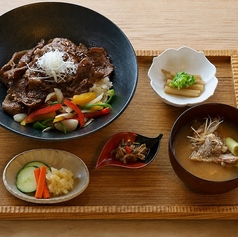 信州牛炙り丼