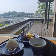 眺望亭　寅の月の写真2