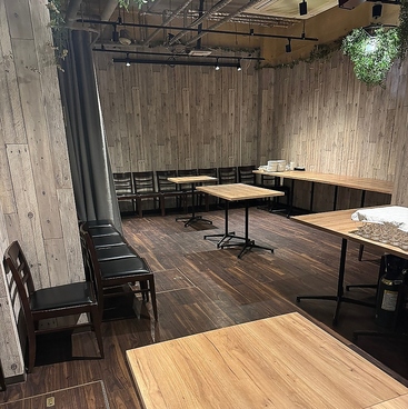 オステリア ラウロ Osteria Lauro 神保町の雰囲気1
