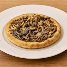 キノコとアンチョビのピッツァ Sサイズ