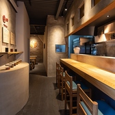 店内は明るくて開放的。アットホームで落ち着いた空間はお子様連れのお客様も大歓迎♪ご家族でのお食事のほか、女子会やママ友会にも最適。お子様でも召し上がれる料理やソフトドリンクも各種ご用意がございますので、お気軽にご利用下さい。