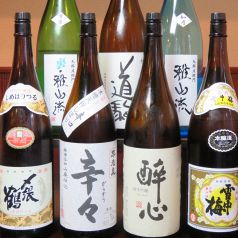 日本酒も各種豊富に取り揃えております♪