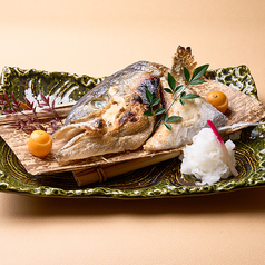 間八かま塩焼き 旬大根の鬼卸し