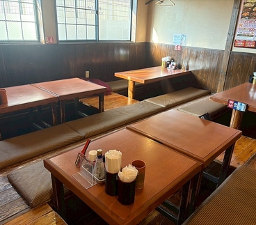 元祖やきとり家 美濃路 柳原通店の雰囲気1