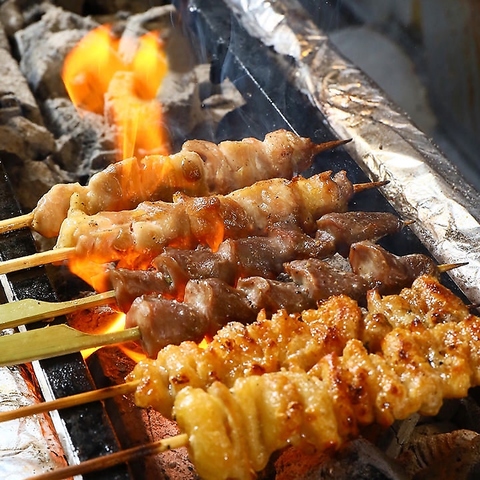 ジューシーで適度な歯応え、旨味たっぷりの近江鶏をご堪能ください。