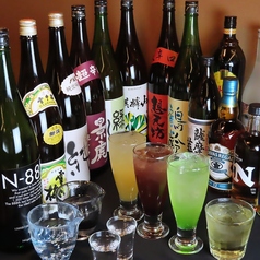 各地から取りそろえた豊富な日本酒