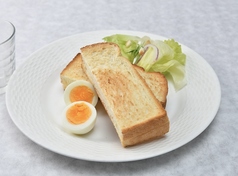 分厚切りトースト ゆで卵付