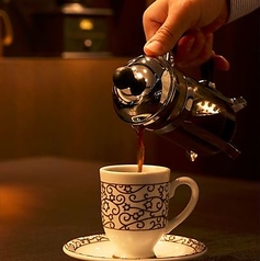 ステンレスフィルターを使用することで、珈琲が持つエキスをそのまま味わうことができます。