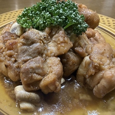 pollo con champinion al ajillo 鶏もも肉とマッシュルームのアヒージョ