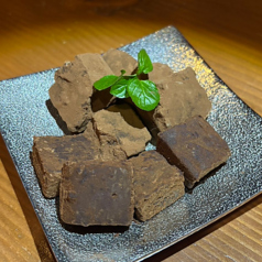 手作りチョコレート ナッツとオレンジ