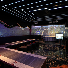 2階には20名様まで貸切可能な完全個室VIPルームがございます。カラオケやゲームなどをお楽しみいただけますので、各種パーティーにご利用ください。