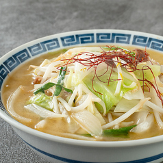 【居酒屋ラーメン】ごま油香る白湯ラーメン
