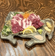 一度も冷凍しない生の馬刺しを食べてほし！