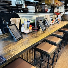 ラーメンを楽しみたい方にはカウンター席がおすすめ◎開店時間が早いため、混雑を避けてスムーズに入店いただけます。