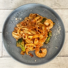 海老とバジルのトマトクリーム