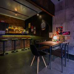 BAR &DAINING OKASHINAの特集写真