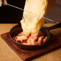ラクレットチーズはどのメニューにもトッピングOK!!