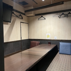 宴会シーズンは特に人気！ぬくもり感じる掘りごたつ席で、心も体もぽかぽかに。8名様まで対応可能です。