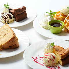 CAFE&BAR YOLO  カフェアンドバー ヨロの特集写真