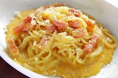 モッチリーニの濃厚カルボナーラ
