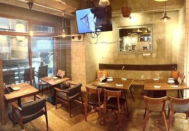 鮮魚バル 根カラウロコの雰囲気1