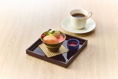 プレミアムスイーツ&コーヒー[桃のフロマージュ]