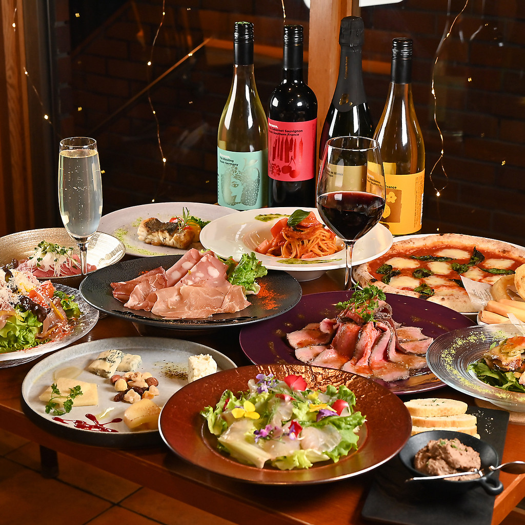 お誕生日祝いなど、各種お祝いシーンにおすすめ！見た目も可愛いデザートをご提供！