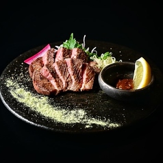 牛芯タンの炭火焼き