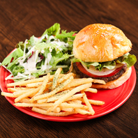 十勝和牛と地産食材の贅沢バーガー！