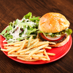 十勝和牛と地産食材の贅沢バーガー！