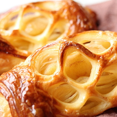 自家製丸ごとりんごのデニッシュ