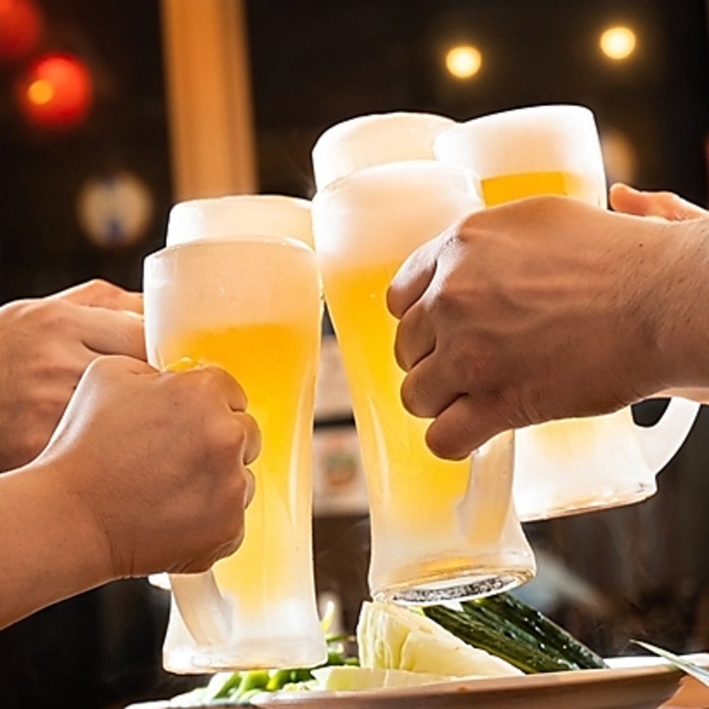 焼肉といえばビールやハイボールの炭酸ですっきりさわやかいくらでも楽しめちゃう！