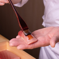 市場直送と季節感を活かした至高のおまかせ江戸前鮨店