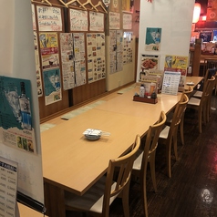 10席×1卓。人数に応じ、お席を繋げて御利用頂けます。