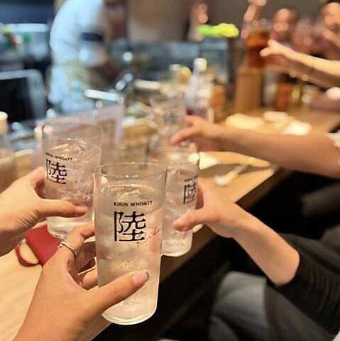 駅近ながら静かなビルに佇む隠れ家感は、通な大人たちの宴に最適です♪