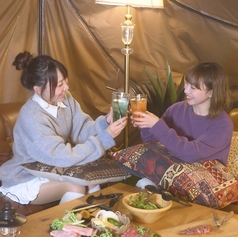 ソファ席：10人掛けゆったりソファのお席