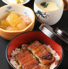 ミニうなぎ丼セット（小鉢・茶碗蒸し・お吸い物・香の物