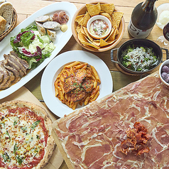 ワインの酒場ディプント池袋東口店の特集写真