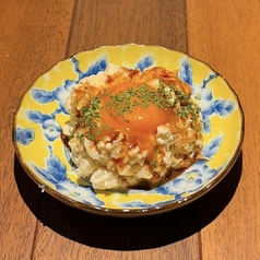 どて付け卵黄のポテトサラダ