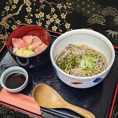 選べる麺・丼セット（かけそば＋ミニマグロ丼）