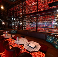 着席：50名～140名/立食: 50名～140名