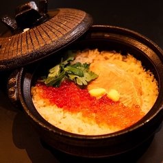 鮭といくらの土鍋ご飯